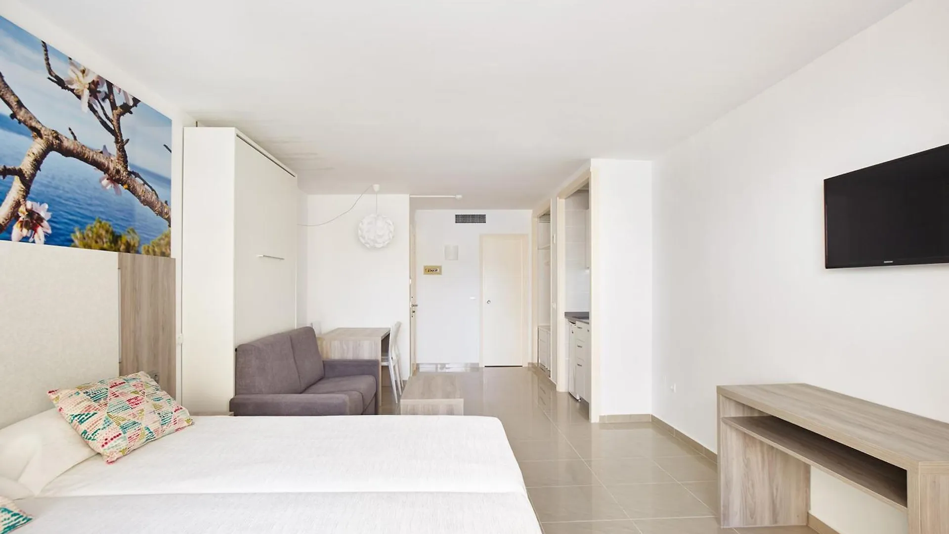 Apartamentos Mar I Vent (Adults Only) San Antonio  0*, San Antonio (Ibiza)