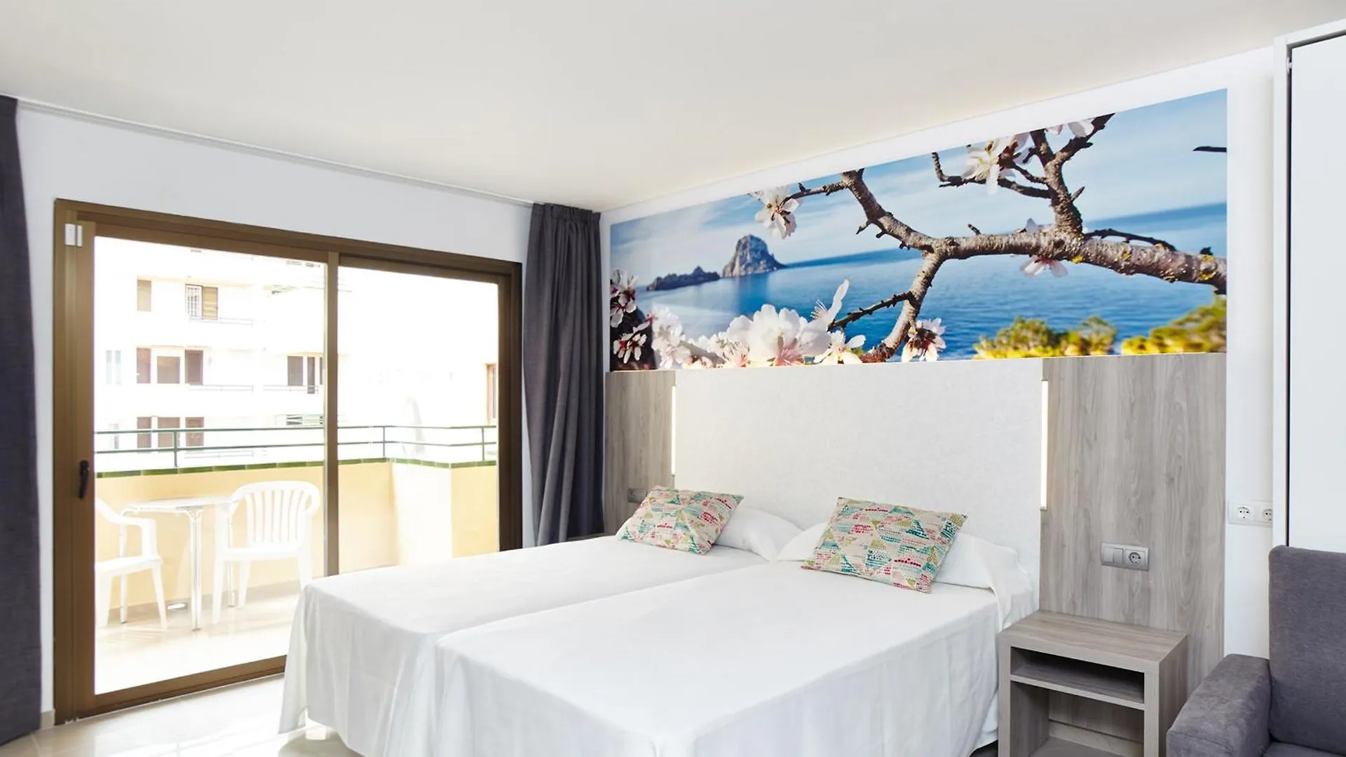 Apartamentos Mar I Vent (Adults Only) San Antonio  0*, San Antonio (Ibiza) Spain